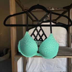 Push-up teal leopard VS bra crisscross back